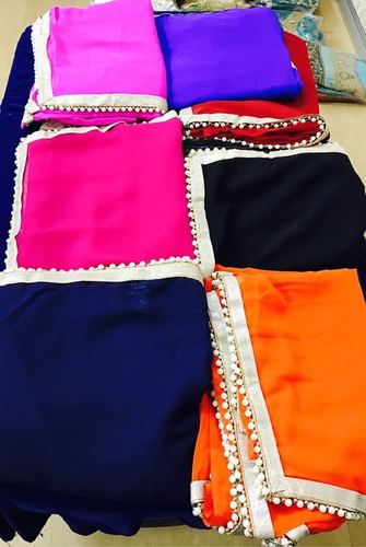 चमचमाती और चमचमाती साड़ियां