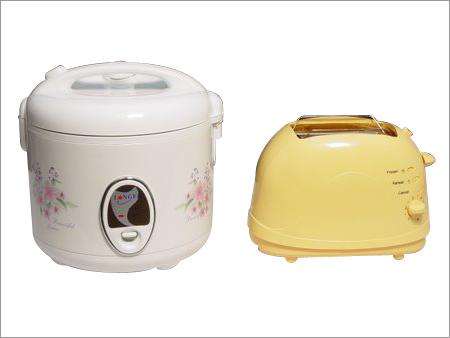 टोस्टर और चावल पकाने वाला