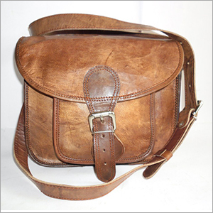 चमड़े का बैग