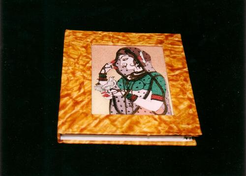 हैंडमेड डायरीज़