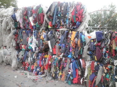 इलेक्ट्रॉनिक उपकरणों से मिश्रित प्लास्टिक