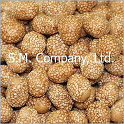 चिपचिपे चावल से ढके मूंगफली