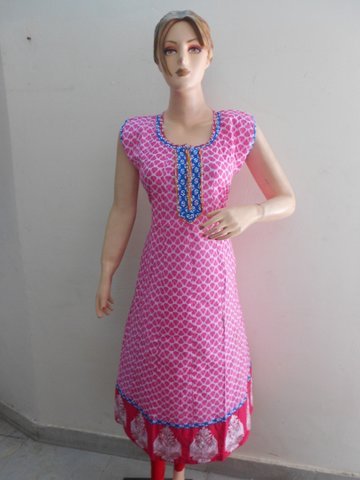 डिजाइनर कुर्ती