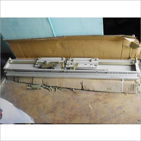 एस्केलेटर नियंत्रक