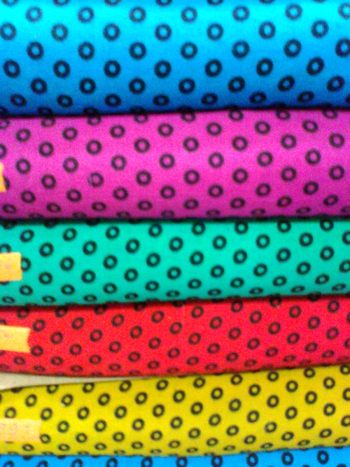 रंगीन कपड़ा