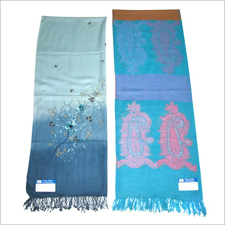 नरम सिल्क की शॉल्स