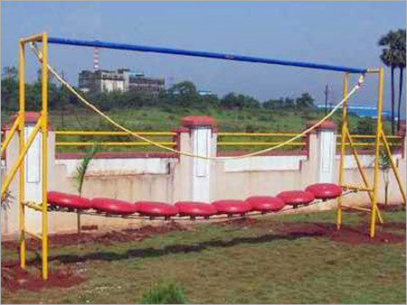 बच्चों का झूला पुल