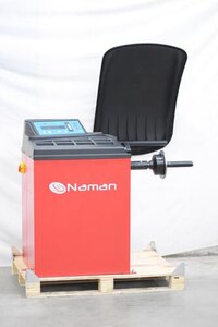 Digital Wheel Balancer - Motor Power: 220 V