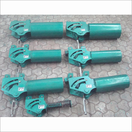 निरंतर स्प्रिंग हैंगर