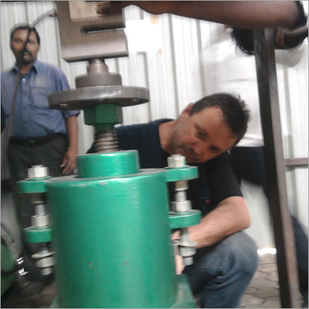 इंजीनियर्ड स्प्रिंग सपोर्ट्स