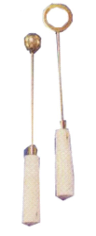 अंगूठी और गेंद