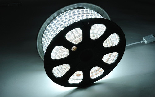 उच्च गुणवत्ता वाली एलईडी स्ट्रिप