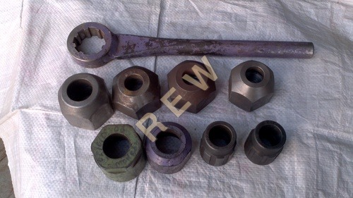 पंच रेम नट स्पेनर पानू
