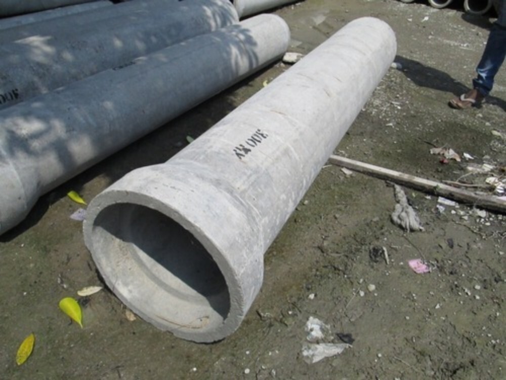 Construction Spun Pipes - Color: Gray