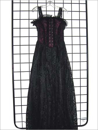 शाम की गाउन