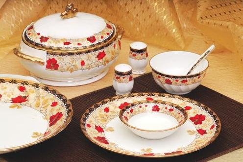 सिरैमिक डिनर सेट