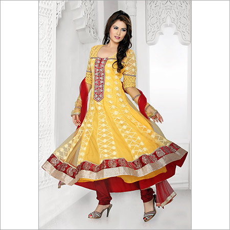 पार्टी पहनने के लिए सलवार कमीज़