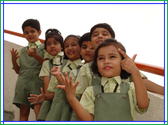 केजी यूनिफॉर्म्स