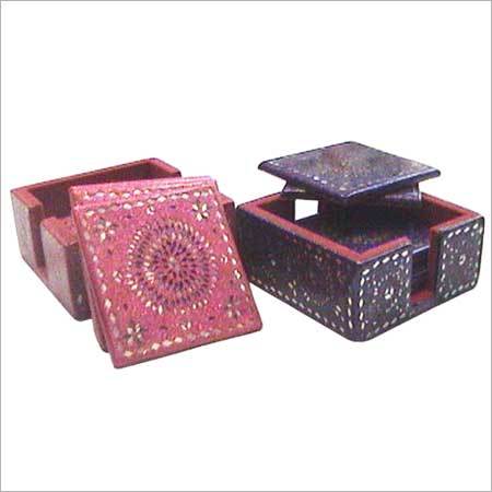 लकड़ी की हस्तशिल्प