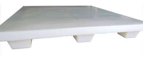 White Molded Plastic Pallets