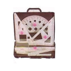 ब्लैक बोर्ड ज्यामितीय उपकरण बॉक्स