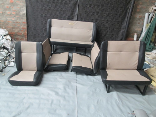 Commander 650 Complete Seat Patti - Material: Leather