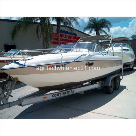 स्टिंगरे बोट