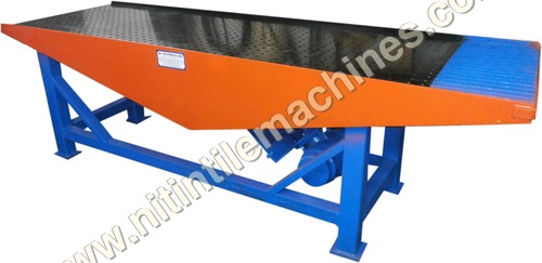 वाइब्रेटर टेबल मशीन