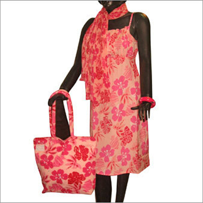 बीच पहनने के सेट