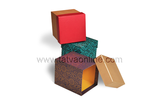 Custom Made Gift Box - Eco-Friendly Handmade Paper, 1-2 Inch Size, Elegant Red and Green Colors | Unique Fancy Shapes, Memorable Presentation for Corporate and Personal Gifting