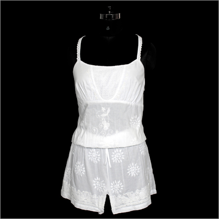 जम्प सूट्स