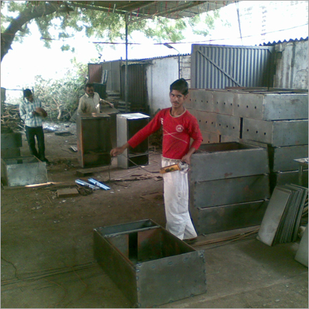 निर्मित मीटर बॉक्स