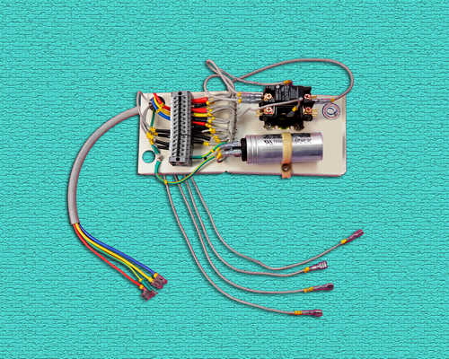 एयर-कंडीशनिंग ODU के लिए नियंत्रण बॉक्स