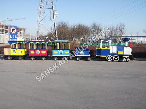 स्कूल ट्रेन