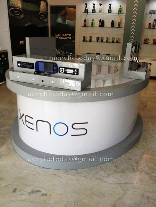 XENOS के लिए ऐक्रेलिक डिस्प्ले टेबल