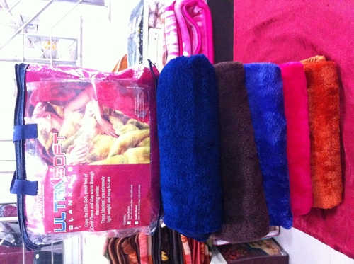 अल्ट्रा सॉफ्ट प्लेन कोरल कंबल