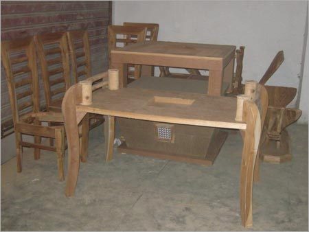 लकड़ी के फर्नीचर कैबिनेट्स