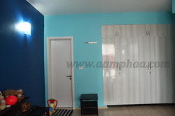 बैडरूम इंटीरियर्स के वार्डरोब की छवियाँ