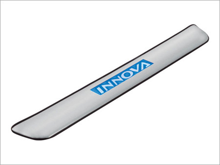 ऑटोमोबाइल फुटरेस्ट