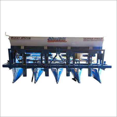 ट्रैक्टर द्वारा खींची जाने वाली बीज ड्रिल