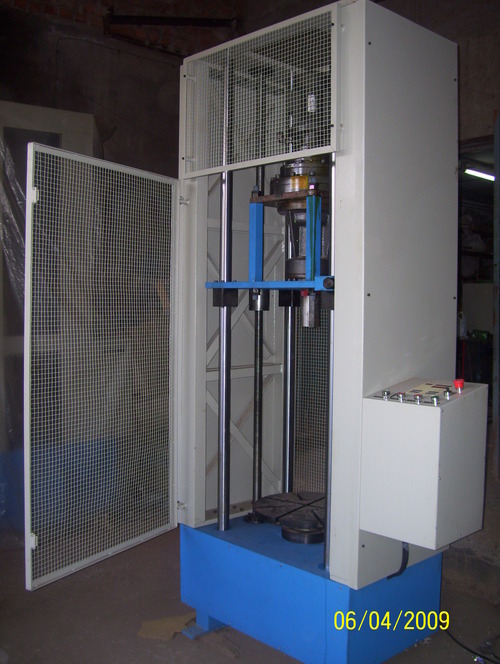 Torque Testing Machine - Advanced Technology, Maintenance-Free, Long Functional Life | Superior Quality, Sturdy Build