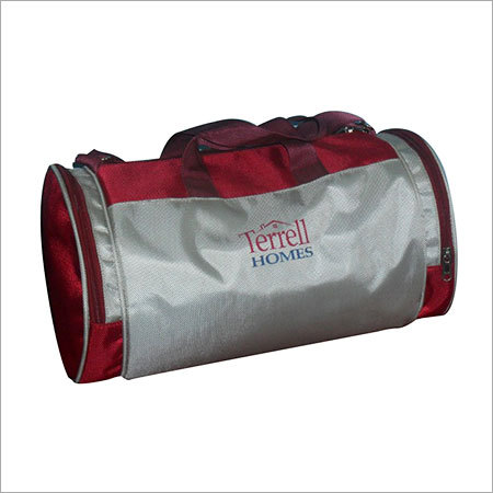 स्पोर्ट्स बैग