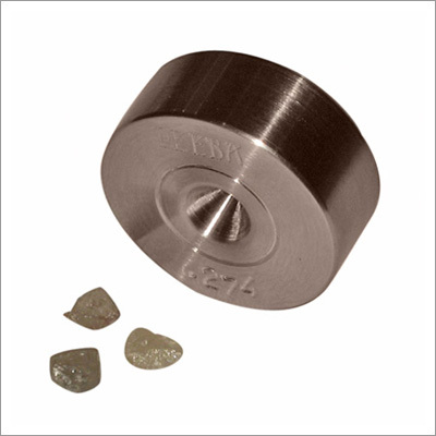 प्राकृतिक हीरा डाई