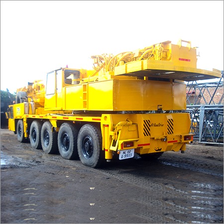 Luna Cranes Hiring Services - Variable Capacity, Variable Boom Length | Heavy Lifting, High Efficiency, Durable Design, Low Operational Costs