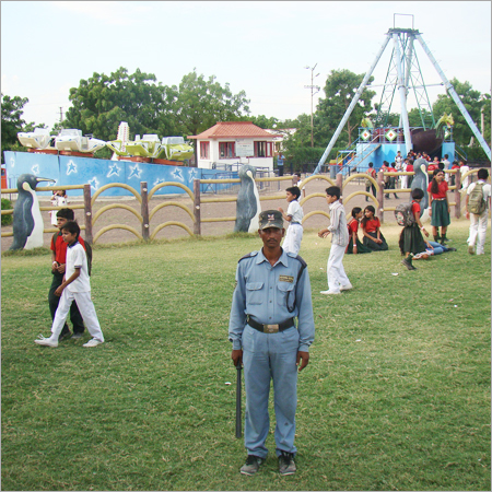 जल पार्क सुरक्षा गार्ड