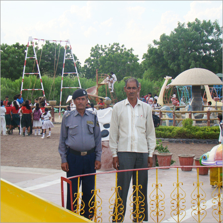 मनोरंजन पार्क सुरक्षा गार्ड