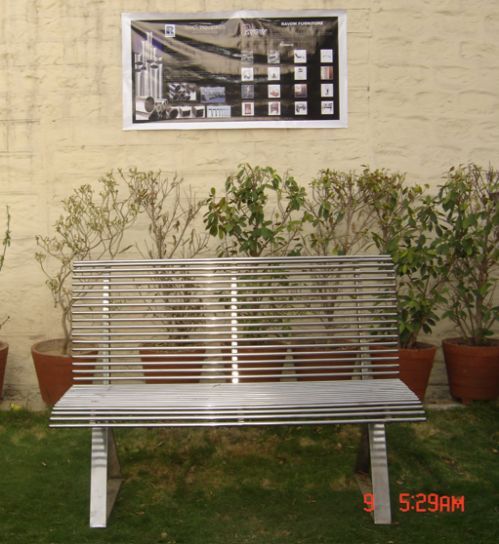 स्टेनलेस स्टील गार्डन बेंच