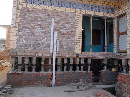 House Lifting Solution