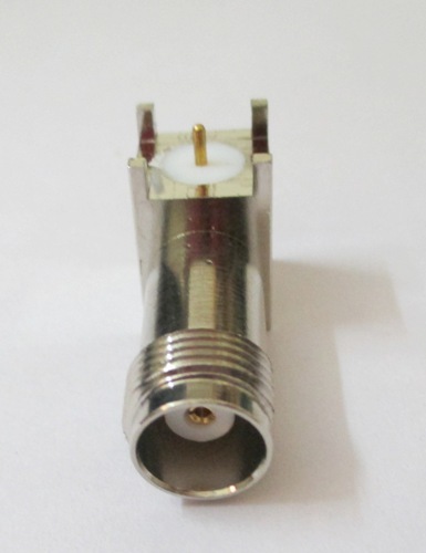 TNC (F) R/A PCB Mount - Brass & Beryllium Copper, 7/16 Threaded Coupling, Crimp/Solder Connection | Vibration-Resistant, 0-11 GHz Performance
