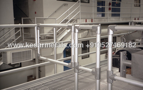 औद्योगिक स्टील रेलिंग II